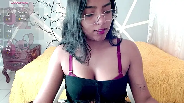 valkydoll2 online show from December 16, 2025, 12:10 pm