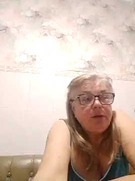 LinaLight88 online show from May 14, 2026, 8:59 pm