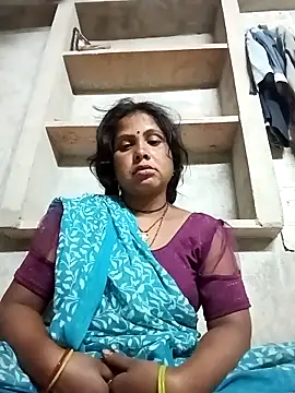 Shreya pandit online show from April 4, 2026, 6:27 pm