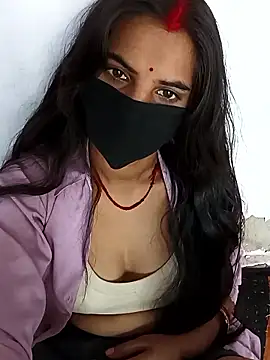 Pooja Love143 online show from March 7, 2026, 4:53 am