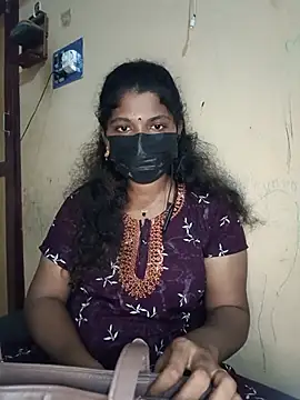 Snapshot of tamilsaisree chatting on June 21, 2026, 5:04 pm tamilsaisree online show from June 21, 2026, 5:04 pm