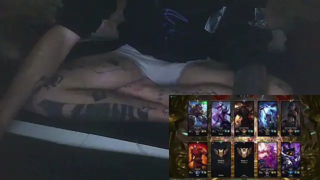 atreus69big online show from December 14, 2025, 7:51 pm