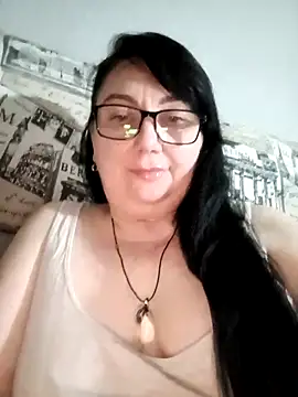 MariSwan222 online show from May 14, 2026, 8:37 pm
