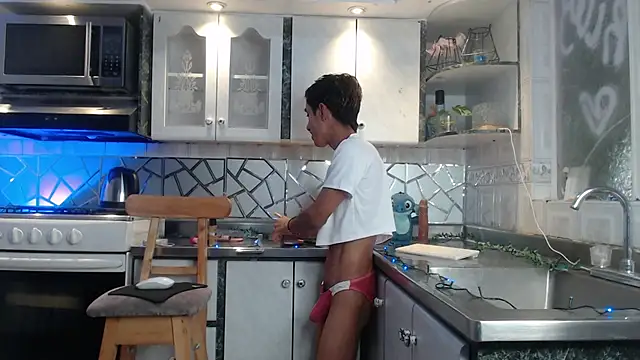 Snapshot of ABRAHAN_XO chatting on January 14, 2026, 1:17 pm ABRAHAN XO online show from January 14, 2026, 1:17 pm