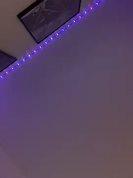 Melissaa00 online show from April 18, 2026, 2:10 pm