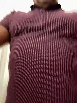 Snapshot of tigre6911 chatting on February 15, 2026, 1:13 am tigre6911 online show from February 15, 2026, 1:13 am