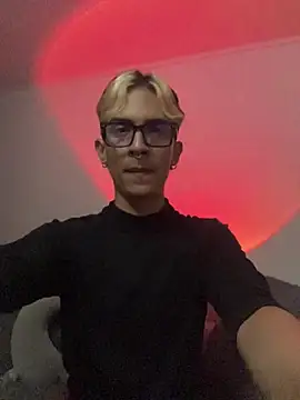 Dracco Velour  online show from February 20, 2026, 10:16 am