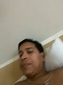 Snapshot of tusgustos23 chatting on July 12, 2026, 9:55 am tusgustos23 online show from July 12, 2026, 9:55 am