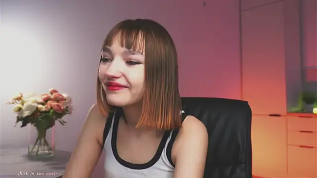 Leyla crsh online show from April 18, 2026, 5:11 am