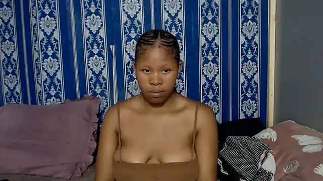 TemptingCloeXx online show from January 14, 2026, 7:30 pm