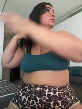 sophie-honey online show from January 31, 2026, 7:45 pm