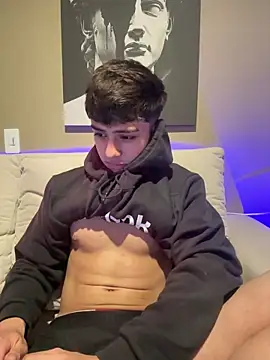 lian fooxx online show from April 7, 2026, 9:26 pm