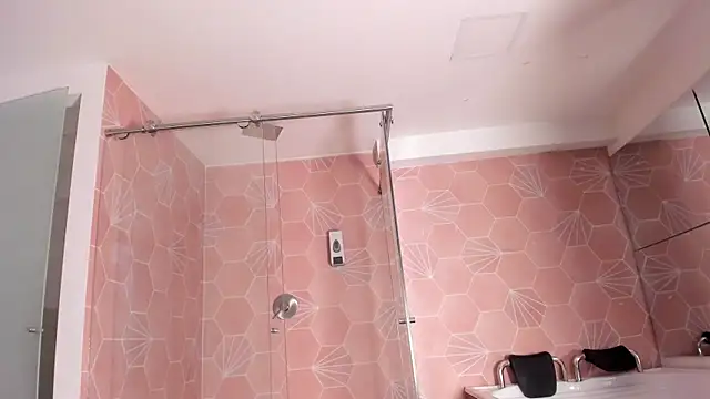 Snapshot of _TaylorBlack chatting on January 8, 2026, 11:34 am TaylorBlack online show from January 8, 2026, 11:34 am