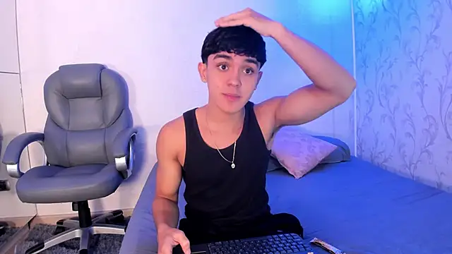 Snapshot of _TaylorBlack chatting on January 13, 2026, 11:37 am TaylorBlack online show from January 13, 2026, 11:37 am