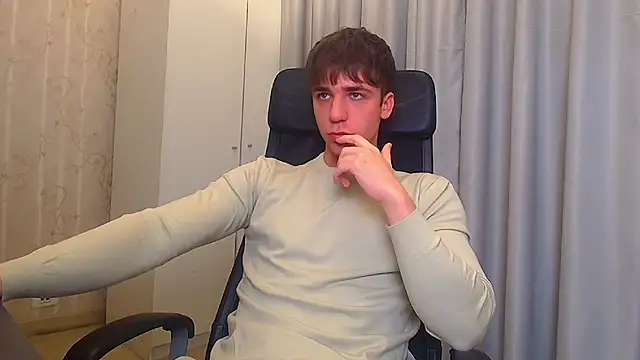 Snapshot of KellenWest chatting on December 21, 2025, 5:14 am KellenWest online show from December 21, 2025, 5:14 am