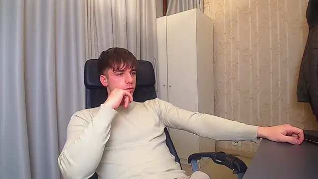 Snapshot of KellenWest chatting on January 6, 2026, 5:11 am KellenWest online show from January 6, 2026, 5:11 am