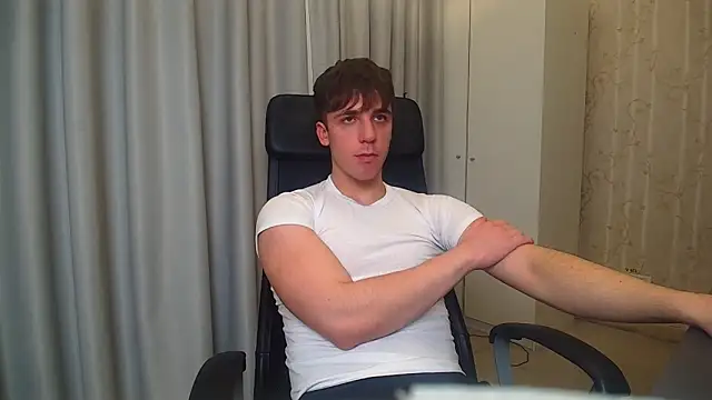 Snapshot of KellenWest chatting on January 13, 2026, 11:26 am KellenWest online show from January 13, 2026, 11:26 am