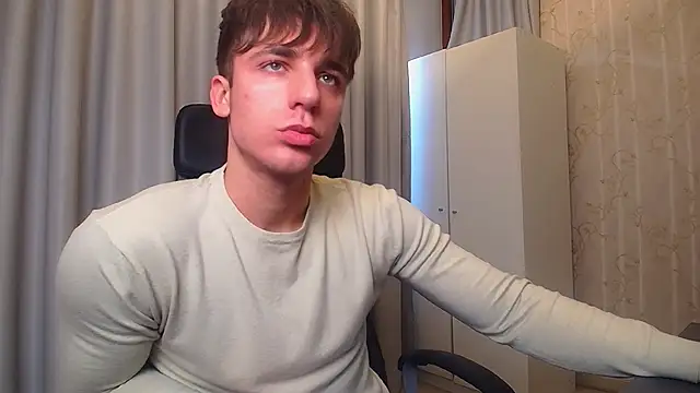 Snapshot of KellenWest chatting on January 15, 2026, 10:20 am KellenWest online show from January 15, 2026, 10:20 am