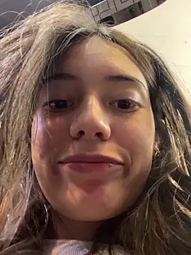 Snapshot of vanesita_ chatting on February 9, 2026, 12:25 am vanesita online show from February 9, 2026, 12:25 am