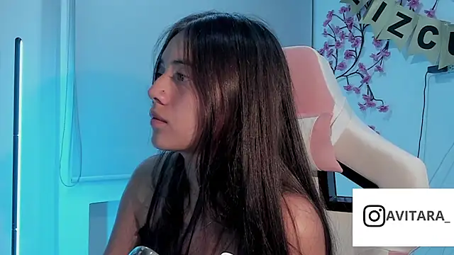 Snapshot of vanesita_ chatting on February 16, 2026, 2:07 am vanesita online show from February 16, 2026, 2:07 am