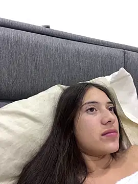 Snapshot of vanesita_ chatting on February 25, 2026, 2:10 am vanesita online show from February 25, 2026, 2:10 am