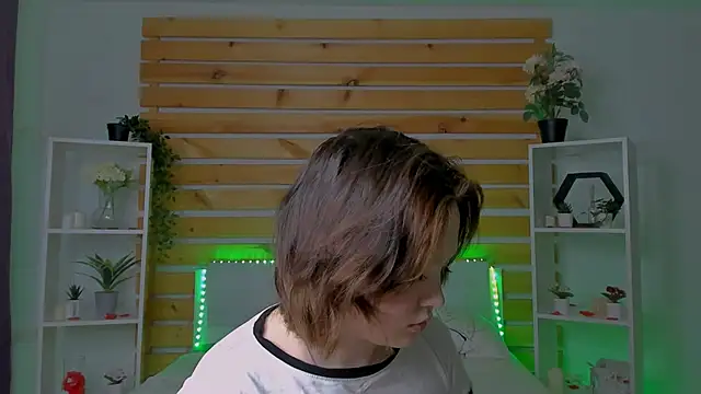 Mary Bryantt online show from February 7, 2026, 8:18 am