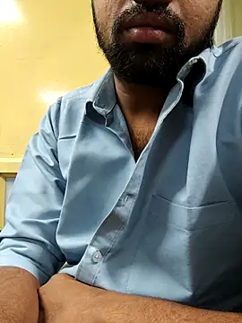 bnglrboy0886 online show from June 8, 2026, 2:01 am