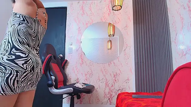 Helenna Rose online show from February 2, 2026, 12:59 pm