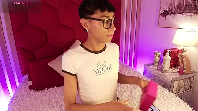 Owen JP online show from April 8, 2026, 3:06 am