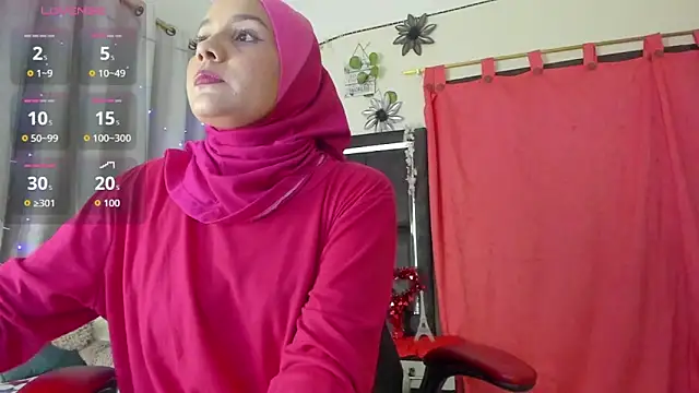 Snapshot of Sara-Maalouf chatting on February 7, 2026, 8:12 pm Sara-Maalouf online show from February 7, 2026, 8:12 pm