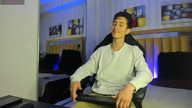 Ithan Skin online show from February 9, 2026, 12:53 pm