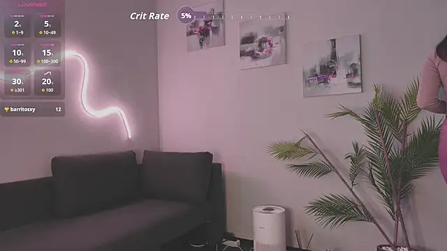 LiaCuti online show from January 13, 2026, 9:42 pm