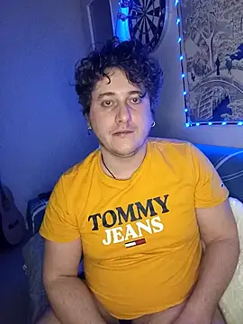 Snapshot of damslebambou1 chatting on February 2, 2026, 11:36 pm damslebambou1 online show from February 2, 2026, 11:36 pm