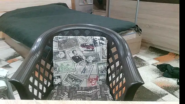 alieninhumanbody1 online show from January 8, 2026, 1:13 pm