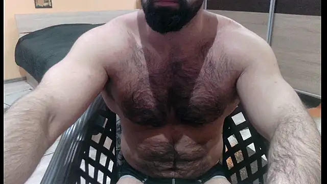 alieninhumanbody1 online show from February 2, 2026, 6:39 pm