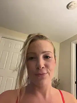 BellaBunny25 online show from August 9, 2026, 3:34 am