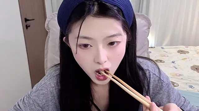 Koikoi    online show from February 25, 2026, 12:37 pm