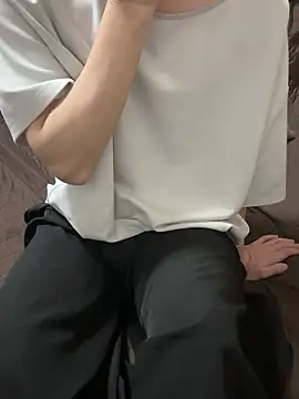 tubasa1216 online show from March 25, 2026, 12:11 pm