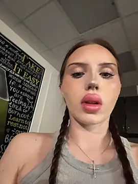 Snapshot of EfiMeyer chatting on January 10, 2026, 4:14 am EfiMeyer online show from January 10, 2026, 4:14 am