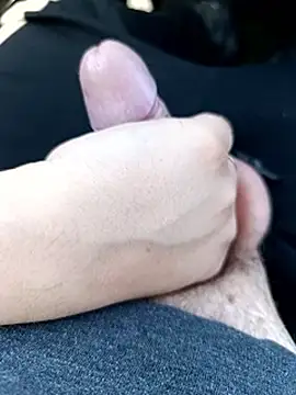 Snapshot of AlcorMad chatting on April 16, 2026, 12:06 pm AlcorMad online show from April 16, 2026, 12:06 pm