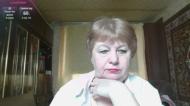 Snapshot of Casey_peach chatting on April 24, 2026, 4:04 am Casey peach online show from April 24, 2026, 4:04 am