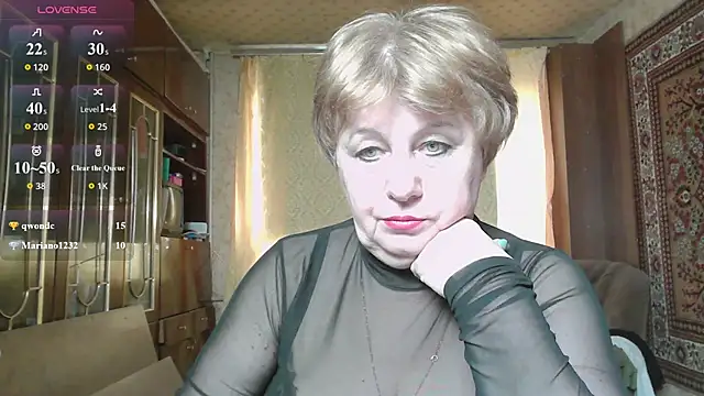 Snapshot of Casey_peach chatting on May 6, 2026, 7:13 am Casey peach online show from May 6, 2026, 7:13 am