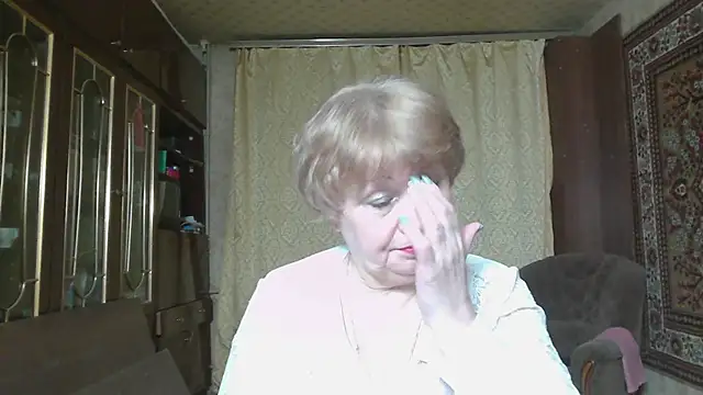 Snapshot of Casey_peach chatting on May 12, 2026, 6:05 pm Casey peach online show from May 12, 2026, 6:05 pm