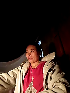 Snapshot of Maikha08 chatting on January 10, 2026, 7:54 am Maikha08 online show from January 10, 2026, 7:54 am