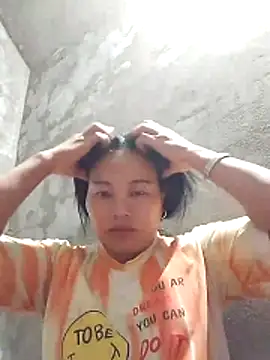 Snapshot of Maikha08 chatting on March 19, 2026, 9:19 pm Maikha08 online show from March 19, 2026, 9:19 pm