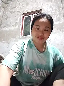 Snapshot of Maikha08 chatting on March 23, 2026, 10:36 pm Maikha08 online show from March 23, 2026, 10:36 pm