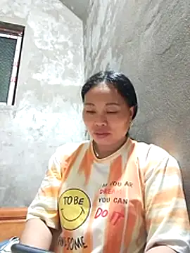 Snapshot of Maikha08 chatting on March 26, 2026, 9:31 pm Maikha08 online show from March 26, 2026, 9:31 pm