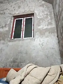 Snapshot of Maikha08 chatting on April 1, 2026, 2:14 pm Maikha08 online show from April 1, 2026, 2:14 pm