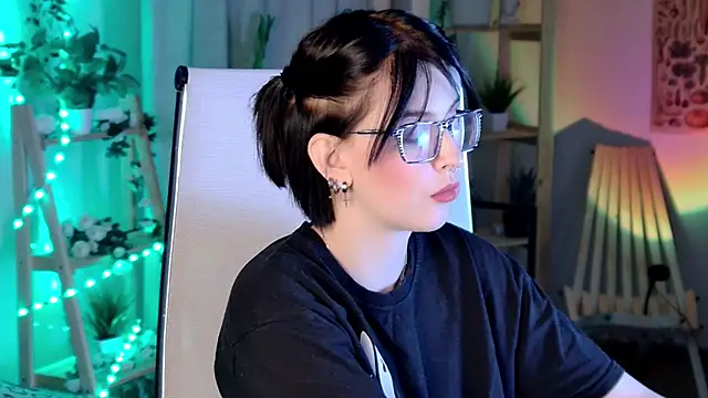 Snapshot of ElenaSomerhalder chatting on January 9, 2026, 9:56 am ElenaSomerhalder online show from January 9, 2026, 9:56 am