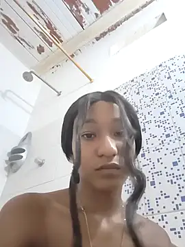 litte ebonyx online show from February 13, 2026, 5:09 pm